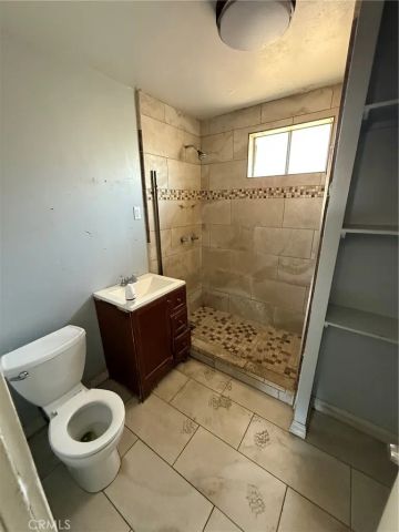 560 S McDonnell, Los Angeles, CA 90022