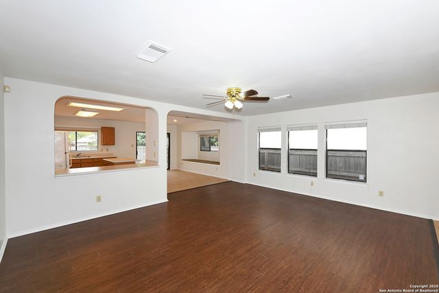 11022 Scenic Pt, San Antonio, TX 78254