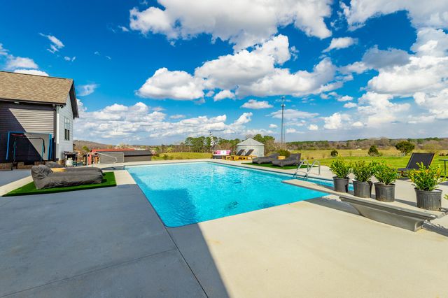 686 Bell Road, Lafayette, GA 30728