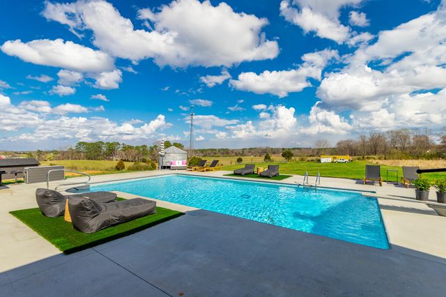 686 Bell Road, Lafayette, GA 30728