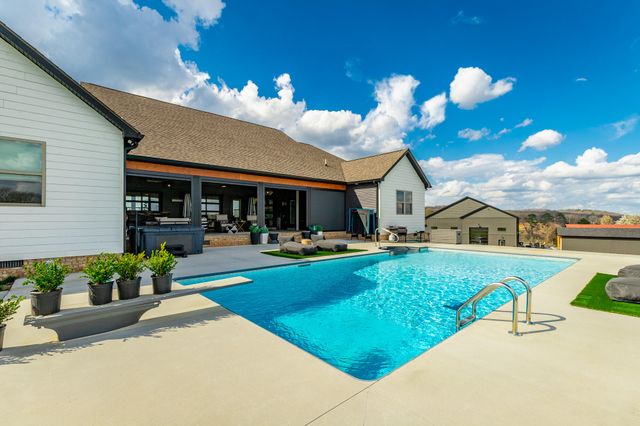 686 Bell Road, Lafayette, GA 30728