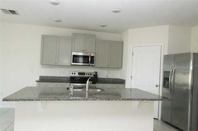 3940 SILVERSTREAM TERRACE, Sanford, FL 32771