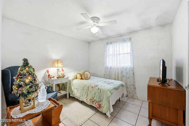 7047 DELISLE Drive, Jacksonville, FL 32244