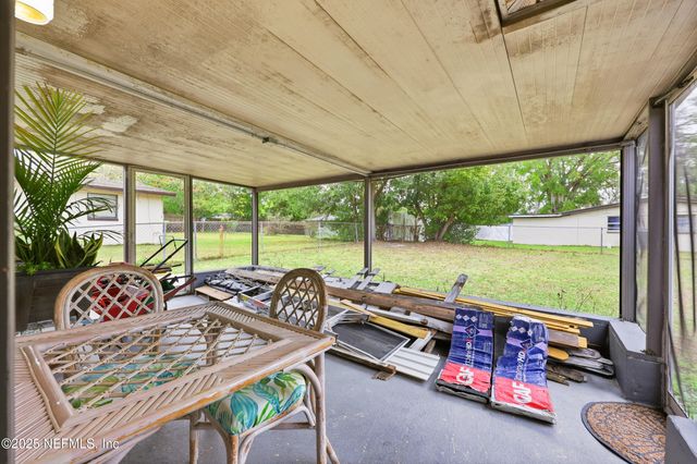 7047 DELISLE Drive, Jacksonville, FL 32244