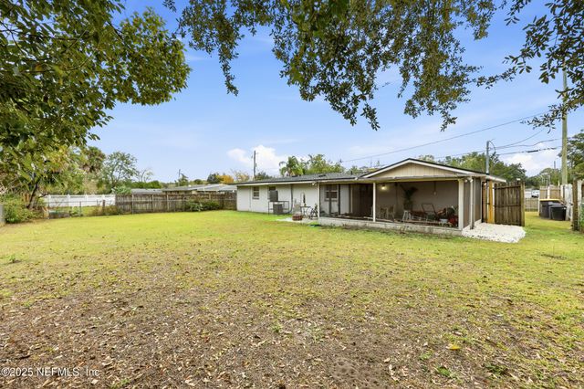 7047 DELISLE Drive, Jacksonville, FL 32244