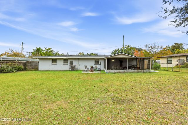 7047 DELISLE Drive, Jacksonville, FL 32244