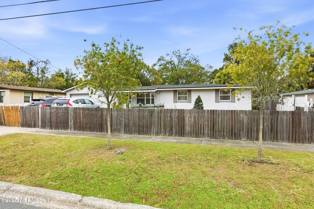 7047 DELISLE Drive, Jacksonville, FL 32244