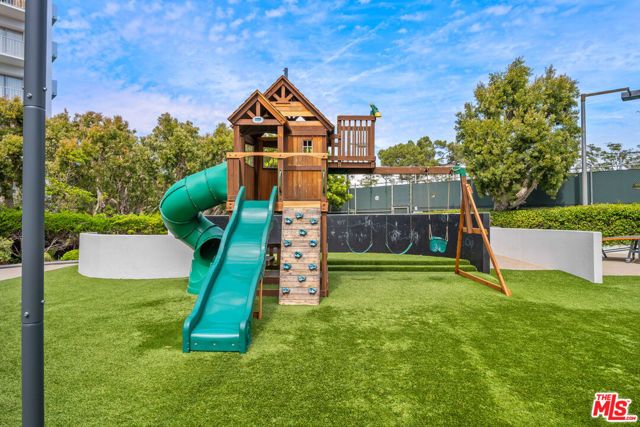 2160 Century Parkway 1712, Los Angeles, CA 90067