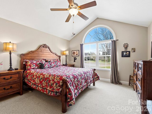 116 Summerfield Place, Flat Rock, NC 28731