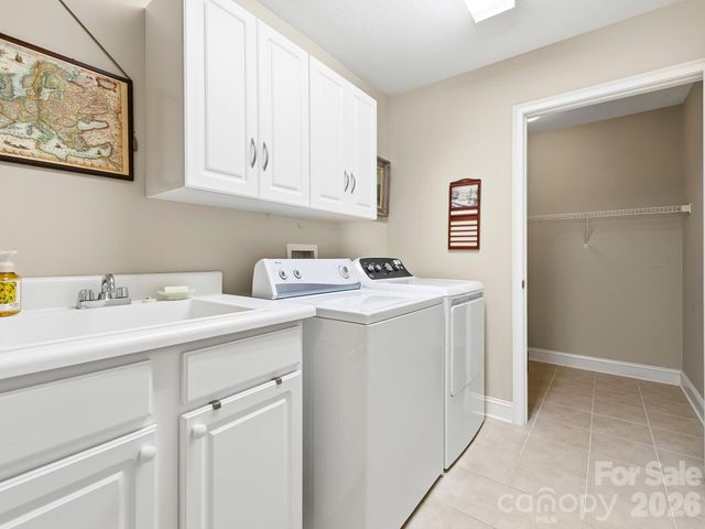 116 Summerfield Place, Flat Rock, NC 28731