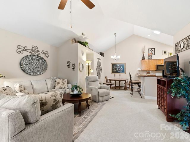 116 Summerfield Place, Flat Rock, NC 28731