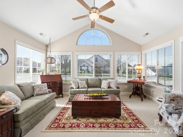 116 Summerfield Place, Flat Rock, NC 28731