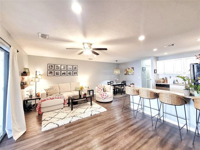 2830 SW 14TH DRIVE, Gainesville, FL 32608