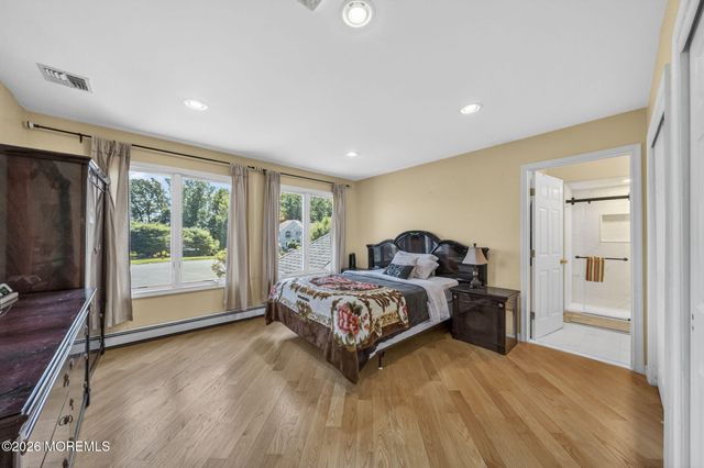 416 Coral Court, Morganville, NJ 07751
