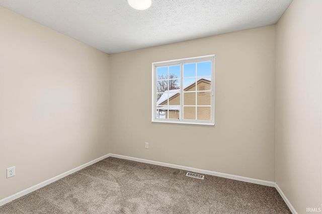 1828 Woodland Drive, Elkhart, IN 46514