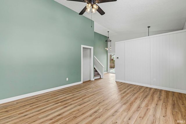 1828 Woodland Drive, Elkhart, IN 46514