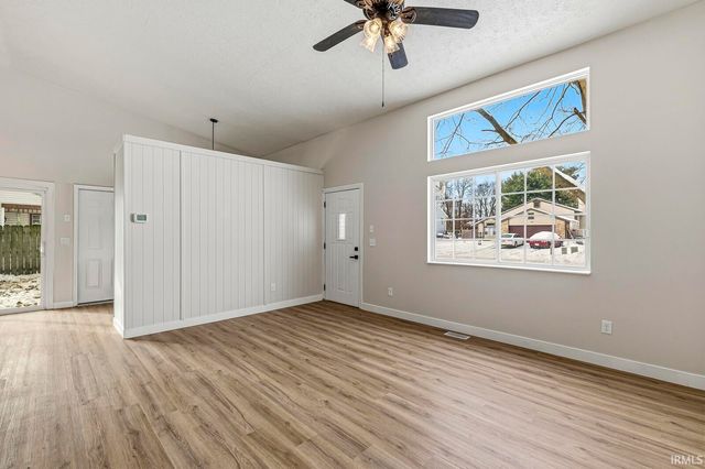 1828 Woodland Drive, Elkhart, IN 46514