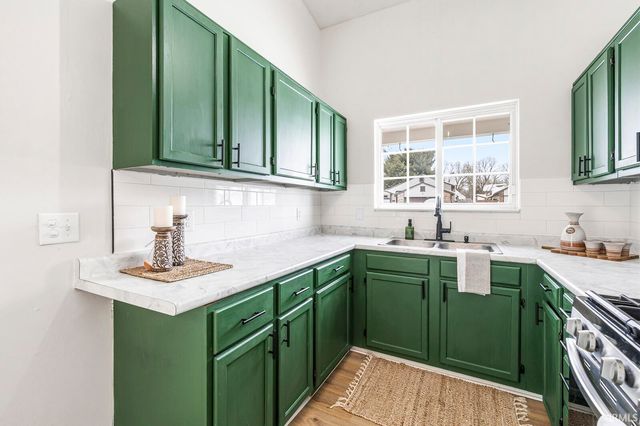 1828 Woodland Drive, Elkhart, IN 46514