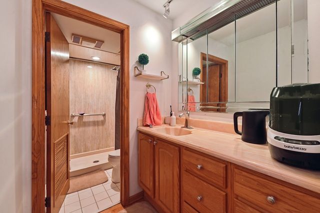 351 S Dominion Drive, Wood Dale, IL 60191