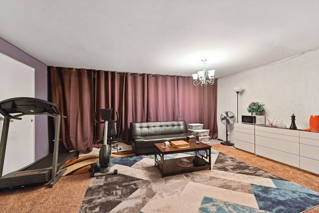 351 S Dominion Drive, Wood Dale, IL 60191