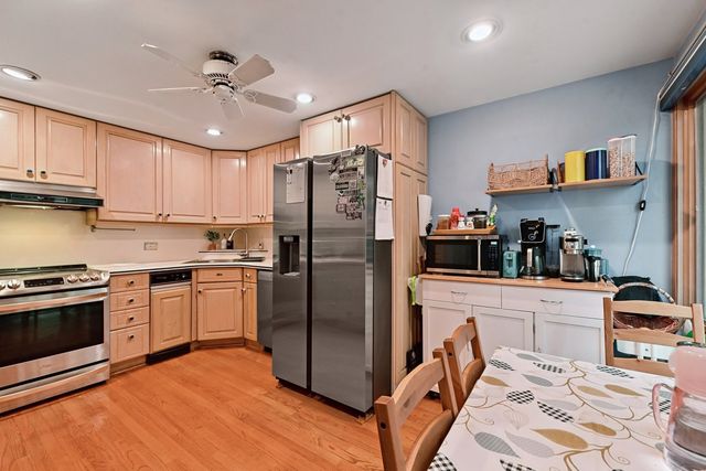 351 S Dominion Drive, Wood Dale, IL 60191