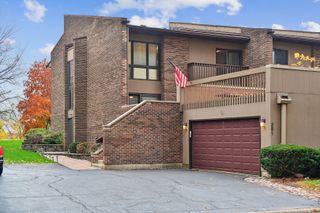 351 S Dominion Drive, Wood Dale, IL 60191