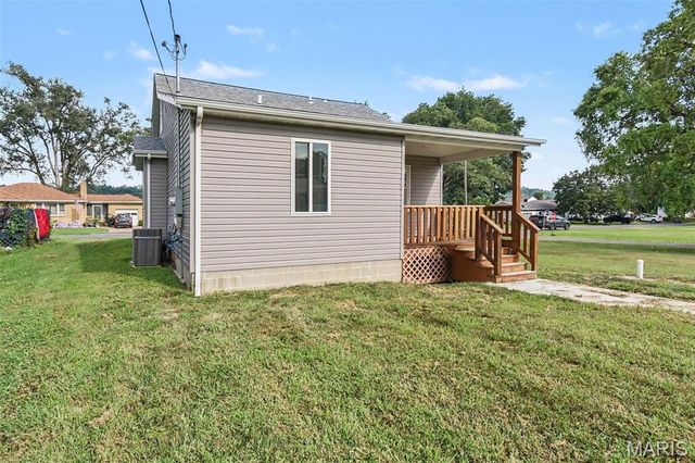 505 N 5th Street, Dupo, IL 62239