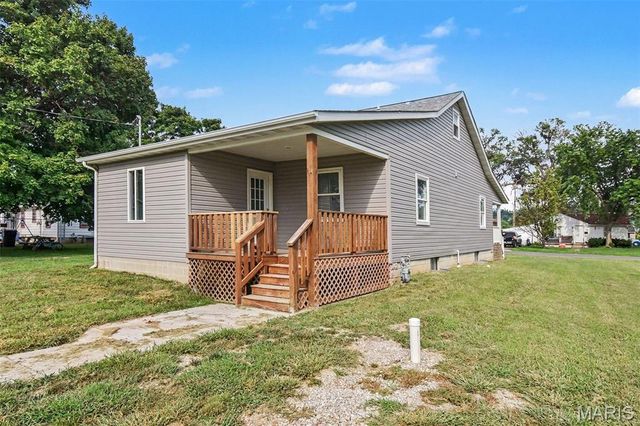 505 N 5th Street, Dupo, IL 62239