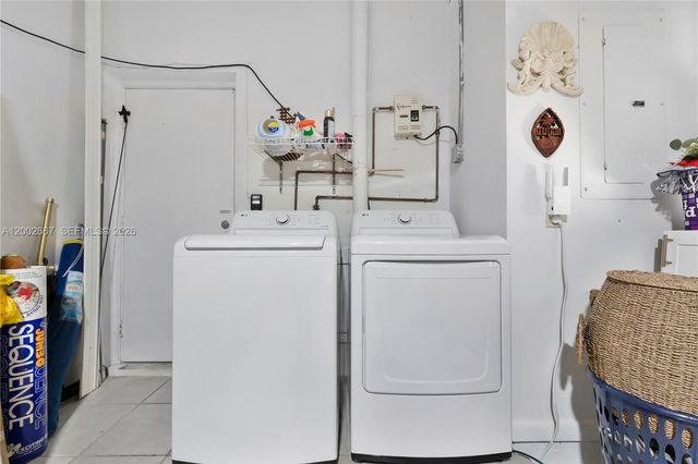 3505 Torremolinos Ave D-109, Doral, FL 33178