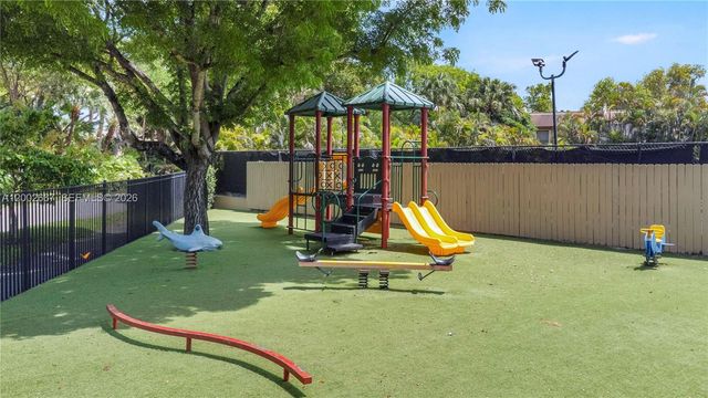 3505 Torremolinos Ave D-109, Doral, FL 33178