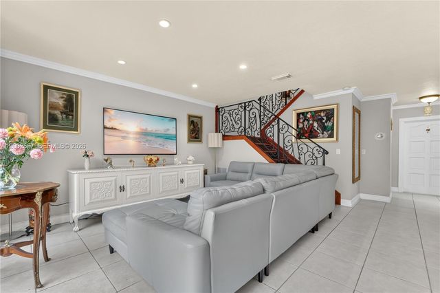 3505 Torremolinos Ave D-109, Doral, FL 33178