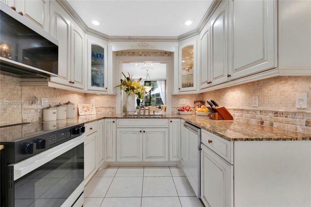 3505 Torremolinos Ave D-109, Doral, FL 33178