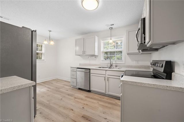 528 Lawrence Ridge, Lewisville, NC 27023
