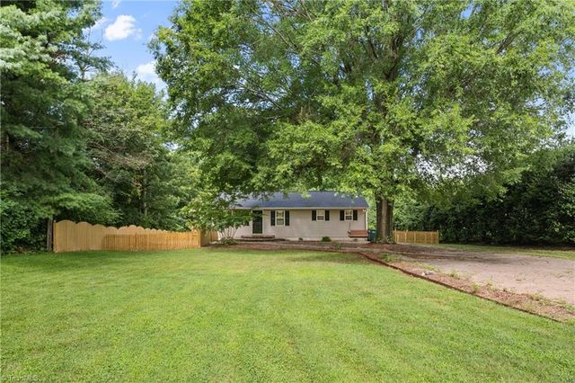 528 Lawrence Ridge, Lewisville, NC 27023