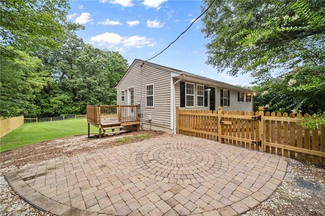 528 Lawrence Ridge, Lewisville, NC 27023