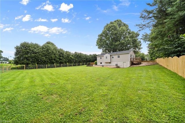 528 Lawrence Ridge, Lewisville, NC 27023