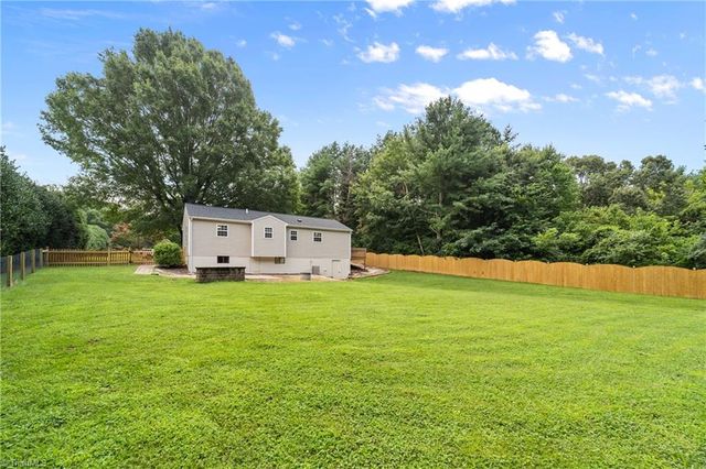 528 Lawrence Ridge, Lewisville, NC 27023