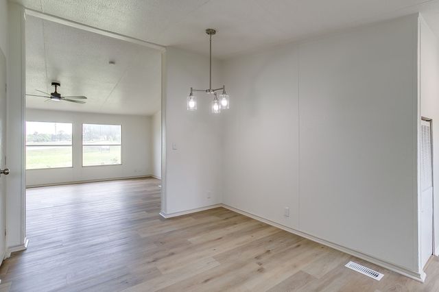 1001 Lanes, Joshua, TX 76058