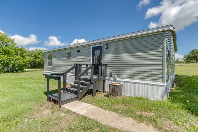1001 Lanes, Joshua, TX 76058