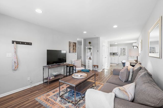 1122 2nd Ave, S, Nashville, TN 37210