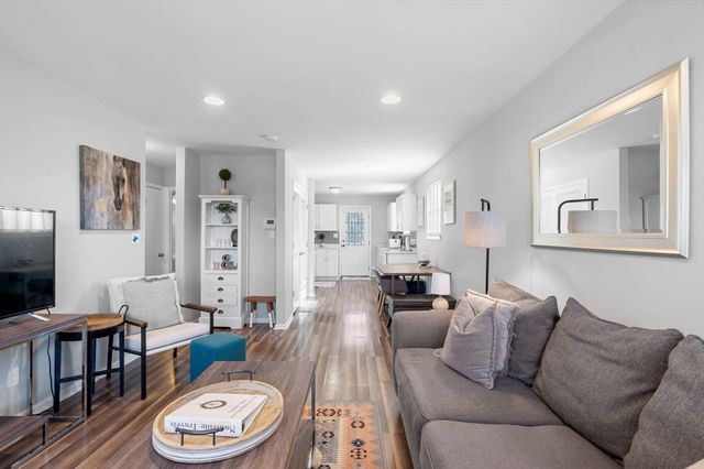 1122 2nd Ave, S, Nashville, TN 37210