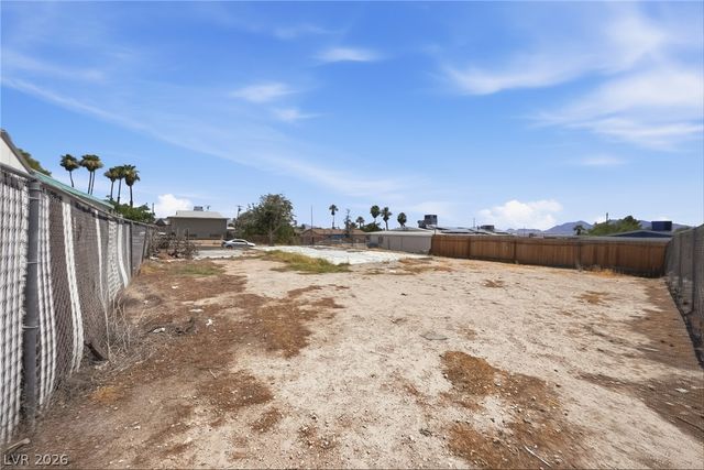 609 Gilday Avenue, North Las Vegas, NV 89030