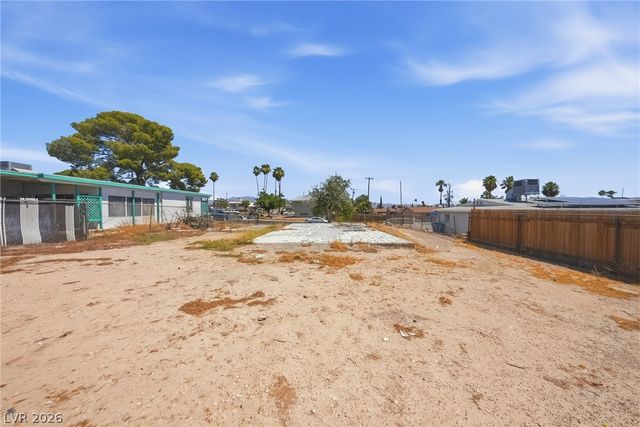 609 Gilday Avenue, North Las Vegas, NV 89030