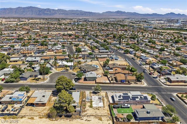 609 Gilday Avenue, North Las Vegas, NV 89030