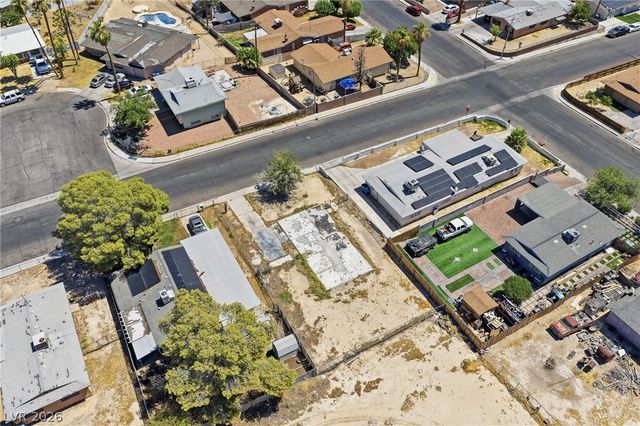609 Gilday Avenue, North Las Vegas, NV 89030