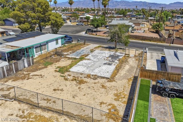 609 Gilday Avenue, North Las Vegas, NV 89030