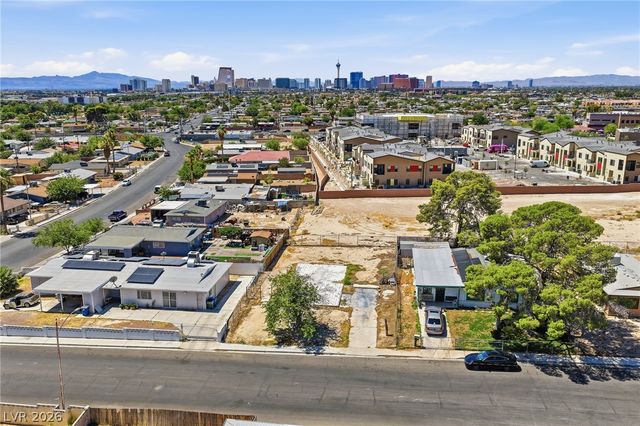 609 Gilday Avenue, North Las Vegas, NV 89030