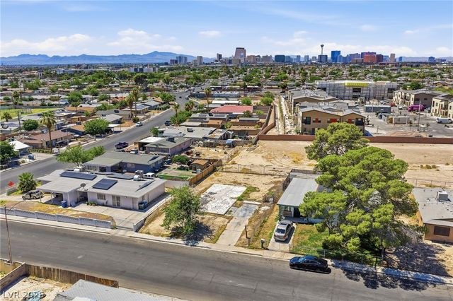 609 Gilday Avenue, North Las Vegas, NV 89030