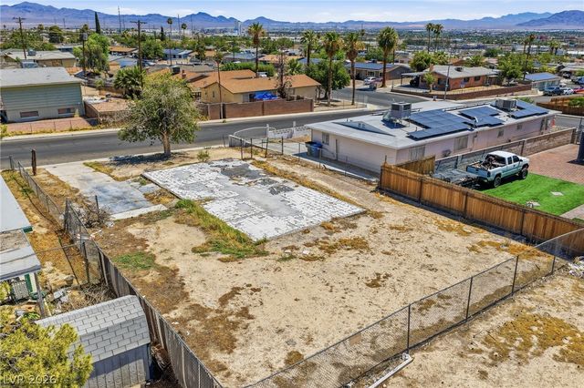 609 Gilday Avenue, North Las Vegas, NV 89030