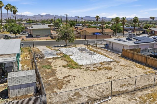 609 Gilday Avenue, North Las Vegas, NV 89030